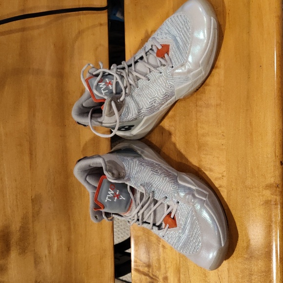 New Balance 1960 TWO WXY iridescent size 9 basketball shoes - Picture 4 of 13